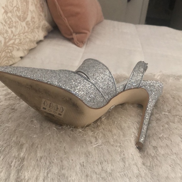 Shoes - Picture 2 of 3